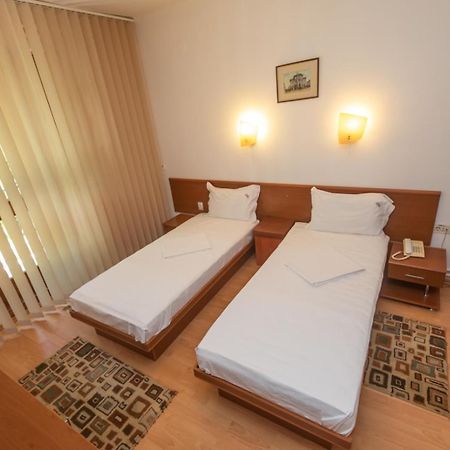 Hotel Amurg 에포리수드 외부 사진